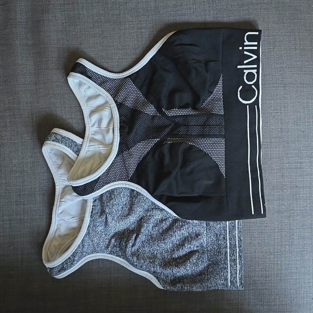 Calvin Klein Performance High Neck Mid Impact Seamless Reversible Sports Bra